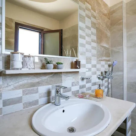 The Garden House * Antimachia