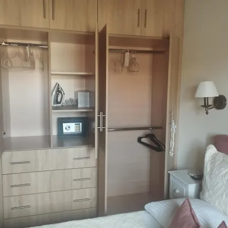 The Garden House Апартаменты *