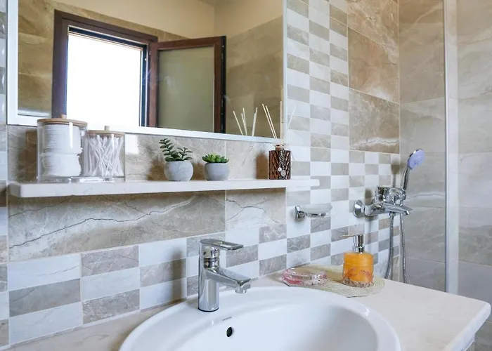 The Garden House * Antimachia