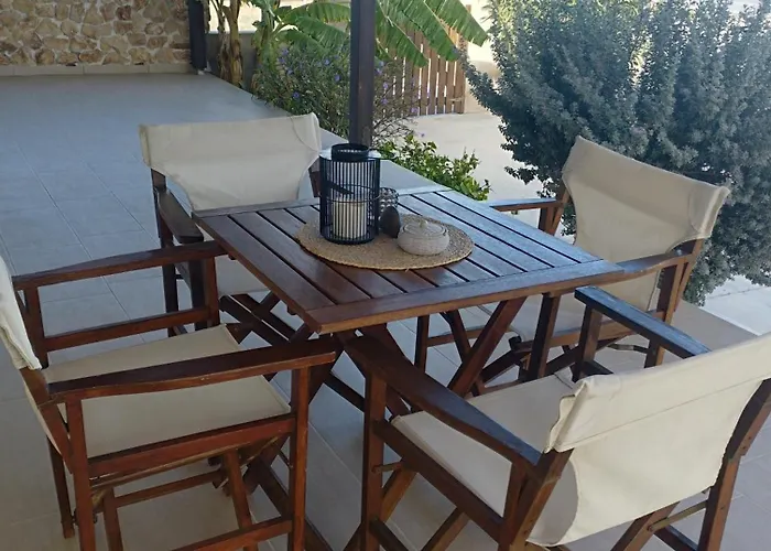 Apartment The Garden House Antimachia